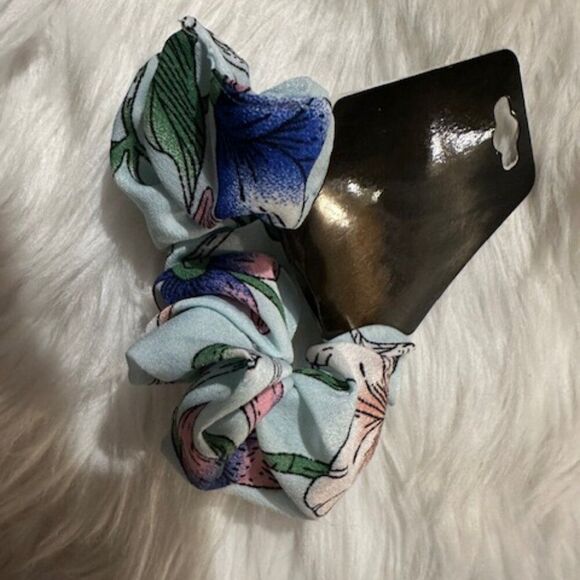 Hand Crafted Accessories - Blue Flower Chiffon Scrunchie  7790- womens  Handmade NWT Boutique